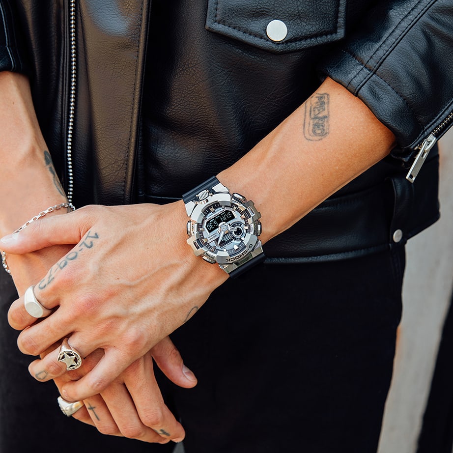 GM700-1A | Men’s Stainless-Steel Watch: Silver | Casio G-SHOCK - Casio