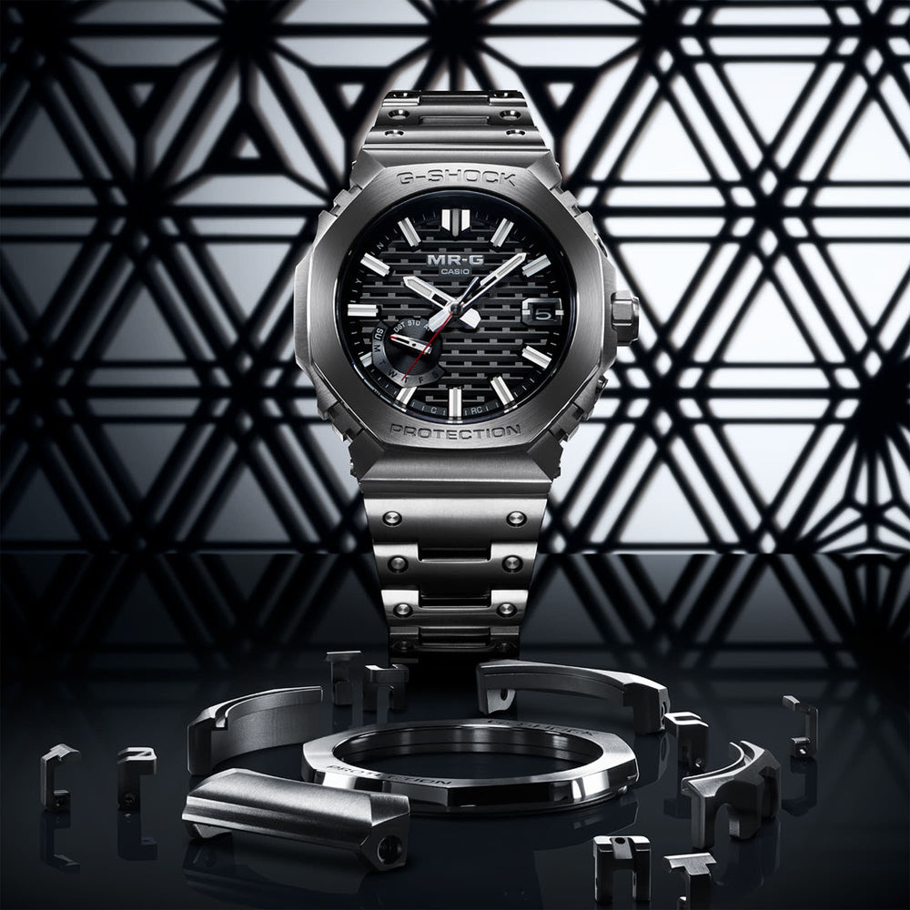 MRGB2100D-1A | Titanium G-SHOCK MRGB2100D-1A: Silver Luxury G-SHOCK | Casio - Casio