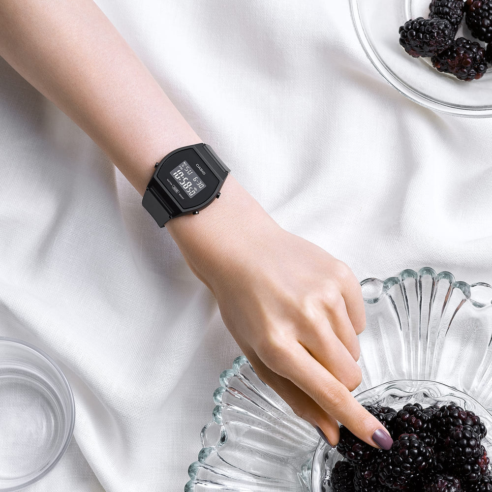 LW204-1B | All Black Digital Watch - Casio